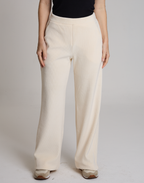 Calça Cotelê Velvet Sky Off